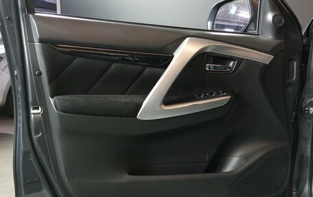 Mitsubishi Pajero Sport III рестайлинг, 2019 год, 3 280 000 рублей, 17 фотография