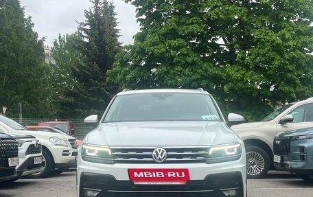 Volkswagen Tiguan II, 2019 год, 2 989 000 рублей, 2 фотография
