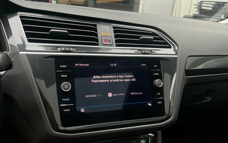 Volkswagen Tiguan II, 2019 год, 2 989 000 рублей, 10 фотография