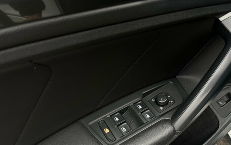 Volkswagen Tiguan II, 2019 год, 2 989 000 рублей, 15 фотография