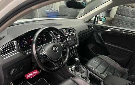 Volkswagen Tiguan II, 2019 год, 2 989 000 рублей, 7 фотография