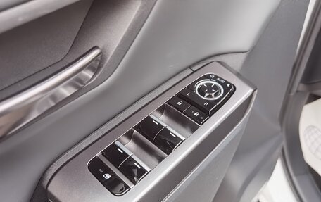 Toyota RAV4, 2026 год, 3 850 000 рублей, 19 фотография