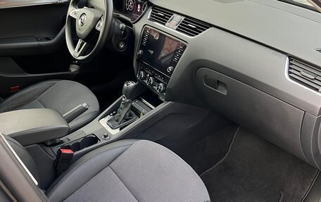 Skoda Octavia, 2019 год, 2 450 000 рублей, 7 фотография