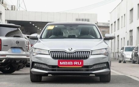 Skoda Superb III рестайлинг, 2026 год, 2 649 900 рублей, 2 фотография