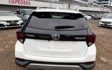 Toyota Yaris XP150 рестайлинг, 2022 год, 1 330 000 рублей, 5 фотография