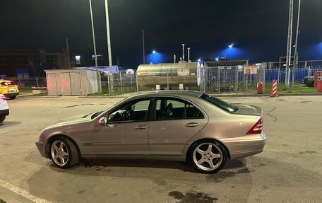 Mercedes-Benz C-Класс, 2004 год, 670 000 рублей, 5 фотография