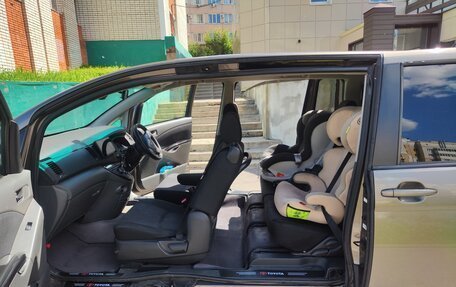 Toyota ISis I, 2009 год, 950 000 рублей, 11 фотография
