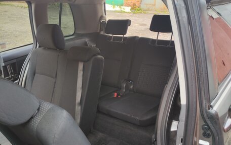 Toyota ISis I, 2009 год, 950 000 рублей, 18 фотография