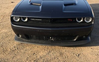 Dodge Challenger III рестайлинг 2, 2017 год, 5 500 000 рублей, 1 фотография