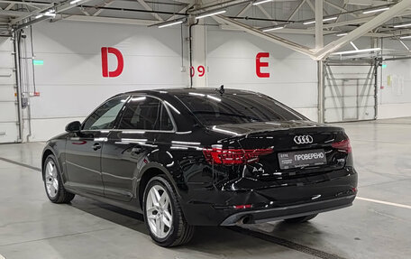 Audi A4, 2018 год, 2 370 000 рублей, 8 фотография