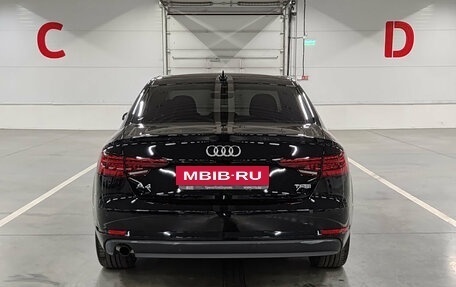 Audi A4, 2018 год, 2 370 000 рублей, 7 фотография