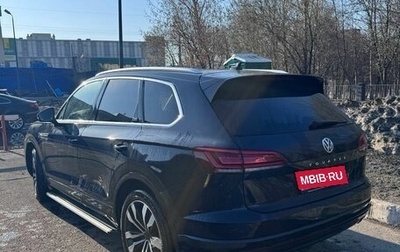 Volkswagen Touareg III, 2018 год, 4 600 000 рублей, 1 фотография