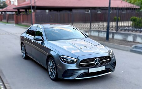 Mercedes-Benz E-Класс, 2021 год, 4 850 000 рублей, 1 фотография