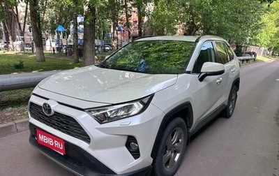Toyota RAV4, 2020 год, 3 100 000 рублей, 1 фотография