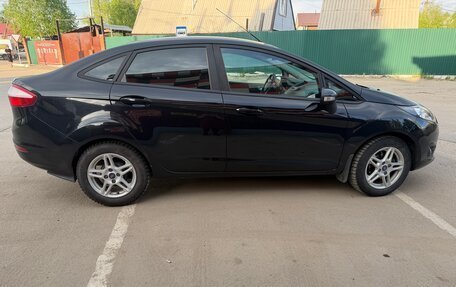 Ford Fiesta, 2016 год, 700 000 рублей, 3 фотография
