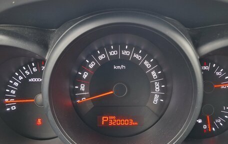 KIA Soul I рестайлинг, 2011 год, 599 000 рублей, 10 фотография