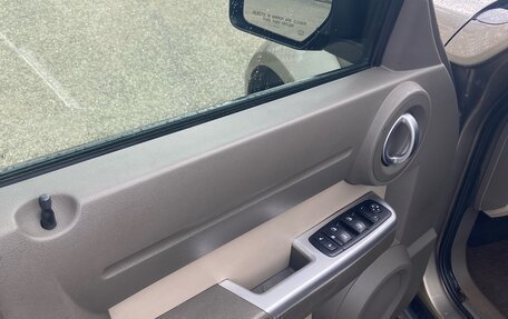 Dodge Nitro, 2007 год, 1 250 000 рублей, 13 фотография