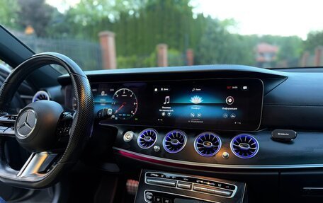 Mercedes-Benz E-Класс, 2021 год, 4 850 000 рублей, 7 фотография