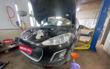 Peugeot 308 II, 2012 год, 270 000 рублей, 2 фотография