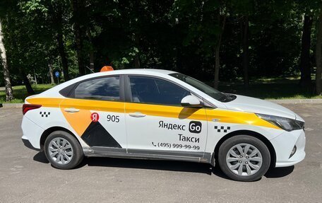 Hyundai Solaris II рестайлинг, 2020 год, 719 000 рублей, 3 фотография
