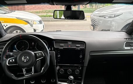 Volkswagen Golf GTI VII, 2017 год, 2 850 000 рублей, 11 фотография