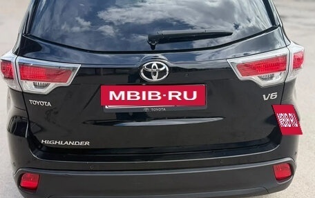 Toyota Highlander III, 2014 год, 2 700 000 рублей, 12 фотография