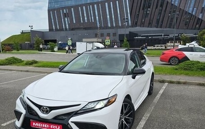 Toyota Camry, 2020 год, 2 600 000 рублей, 1 фотография