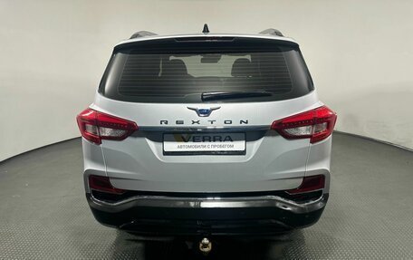 SsangYong Rexton, 2018 год, 2 250 000 рублей, 5 фотография