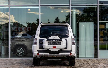 Mitsubishi Pajero IV, 2011 год, 1 795 000 рублей, 5 фотография