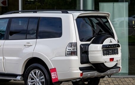 Mitsubishi Pajero IV, 2011 год, 1 795 000 рублей, 10 фотография