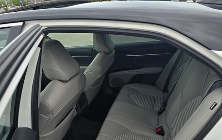 Toyota Camry, 2020 год, 2 600 000 рублей, 9 фотография