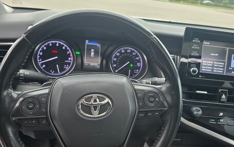 Toyota Camry, 2020 год, 2 600 000 рублей, 8 фотография