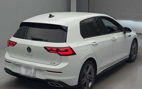 Volkswagen Golf VIII, 2022 год, 1 685 000 рублей, 4 фотография