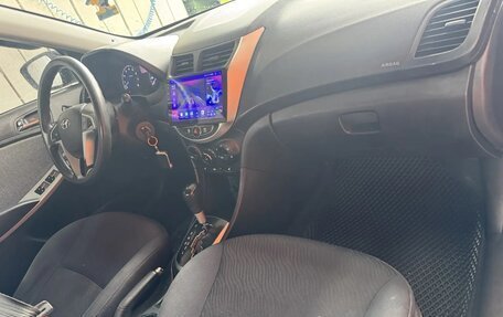 Hyundai Solaris II рестайлинг, 2015 год, 620 000 рублей, 10 фотография