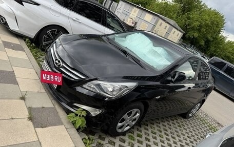 Hyundai Solaris II рестайлинг, 2015 год, 620 000 рублей, 4 фотография