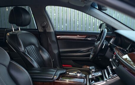 Genesis G90 I рестайлинг, 2016 год, 2 400 000 рублей, 8 фотография