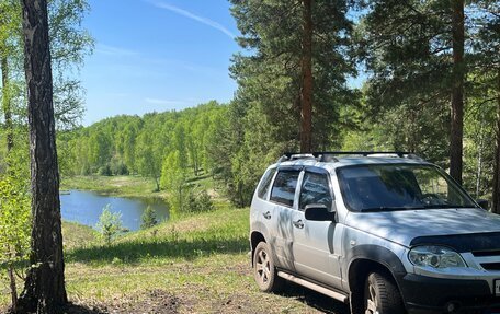 Chevrolet Niva I рестайлинг, 2011 год, 409 000 рублей, 9 фотография