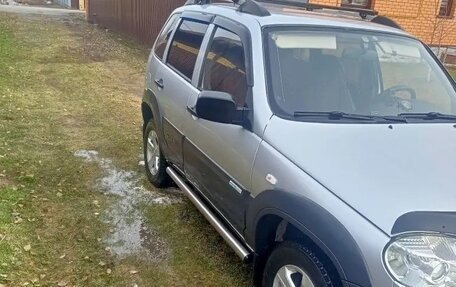 Chevrolet Niva I рестайлинг, 2011 год, 409 000 рублей, 7 фотография