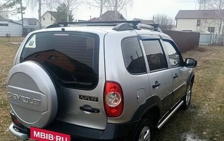 Chevrolet Niva I рестайлинг, 2011 год, 409 000 рублей, 5 фотография
