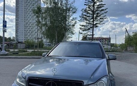 Mercedes-Benz C-Класс, 2012 год, 1 400 000 рублей, 1 фотография
