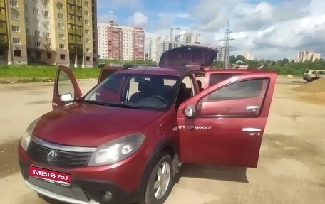 Renault Sandero I, 2013 год, 550 000 рублей, 1 фотография