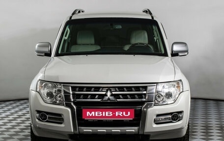 Mitsubishi Pajero IV, 2017 год, 3 115 000 рублей, 2 фотография