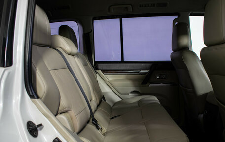 Mitsubishi Pajero IV, 2017 год, 3 115 000 рублей, 10 фотография