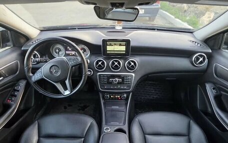 Mercedes-Benz A-Класс, 2014 год, 1 440 000 рублей, 2 фотография