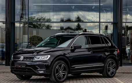Volkswagen Tiguan II, 2018 год, 2 055 000 рублей, 1 фотография