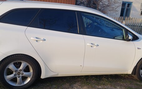 KIA cee'd III, 2015 год, 900 000 рублей, 4 фотография