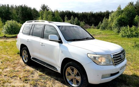 Toyota Land Cruiser 200, 2010 год, 3 300 000 рублей, 5 фотография