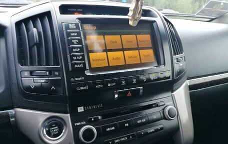 Toyota Land Cruiser 200, 2010 год, 3 300 000 рублей, 16 фотография