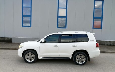 Toyota Land Cruiser 200, 2010 год, 3 300 000 рублей, 19 фотография