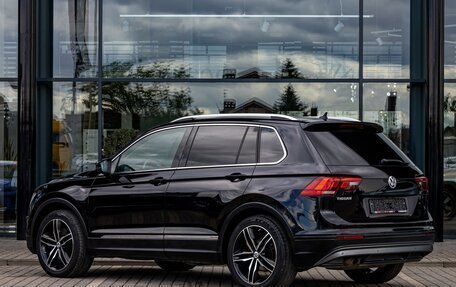 Volkswagen Tiguan II, 2018 год, 2 055 000 рублей, 4 фотография